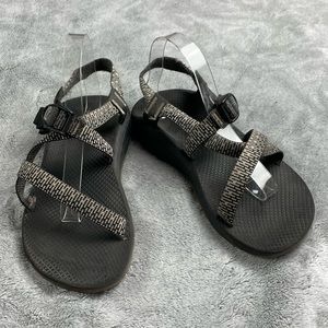 Chaco Z Cloud women’s size 10 black and white sandals